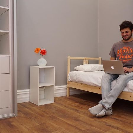 Cozzystay Accommodation Perth Esterno foto